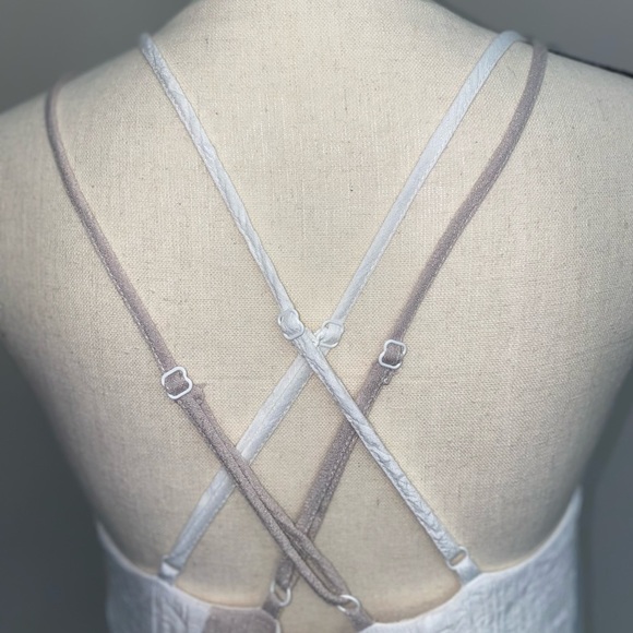 Color Block Tank Top - Picture 6 of 6